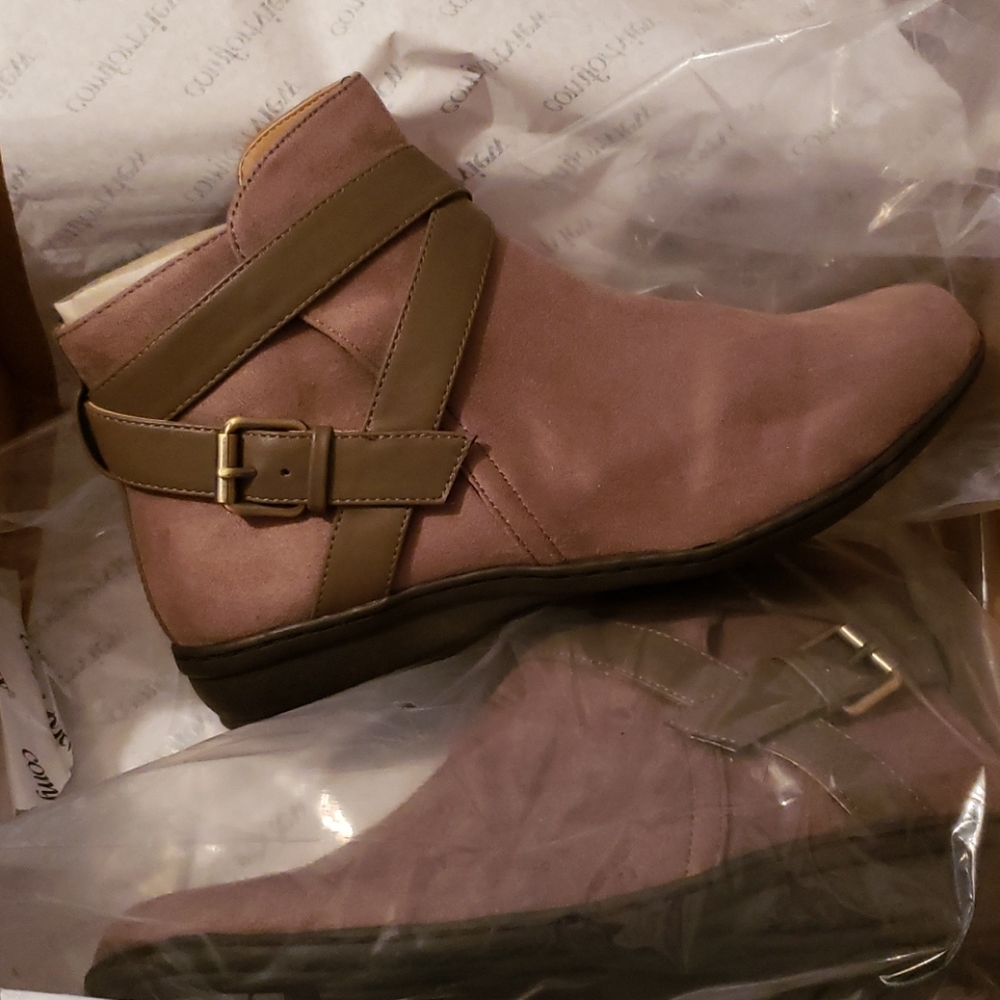 BNIB Comfortview Dark Taupe ankle boots Sz.9